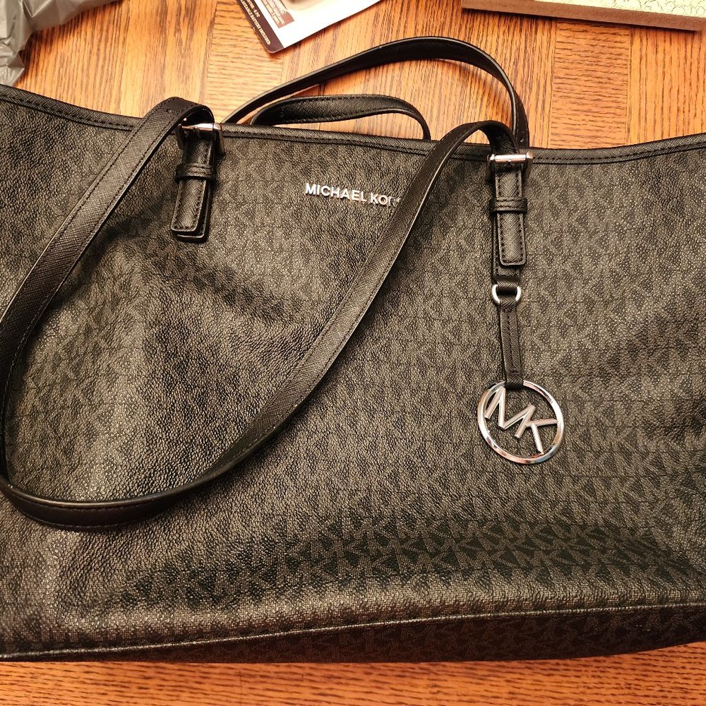 Handbag and matching wallett